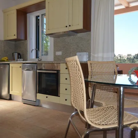 View 2 Villa Áyios Nikítas