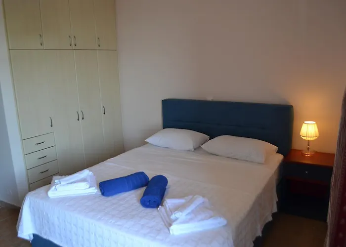 View 2 Agios Nikitas